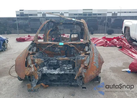 2026 Tesla Model Y Long Range Dual Motor All-Wheel Drive/Long Range Launch Series из США, поврежденный, VIN 7SAYGDEE1TA394561